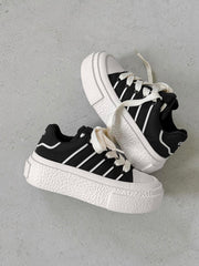 Round Toe Stripe Detail Platform Sneakers