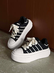 Round Toe Stripe Detail Platform Sneakers