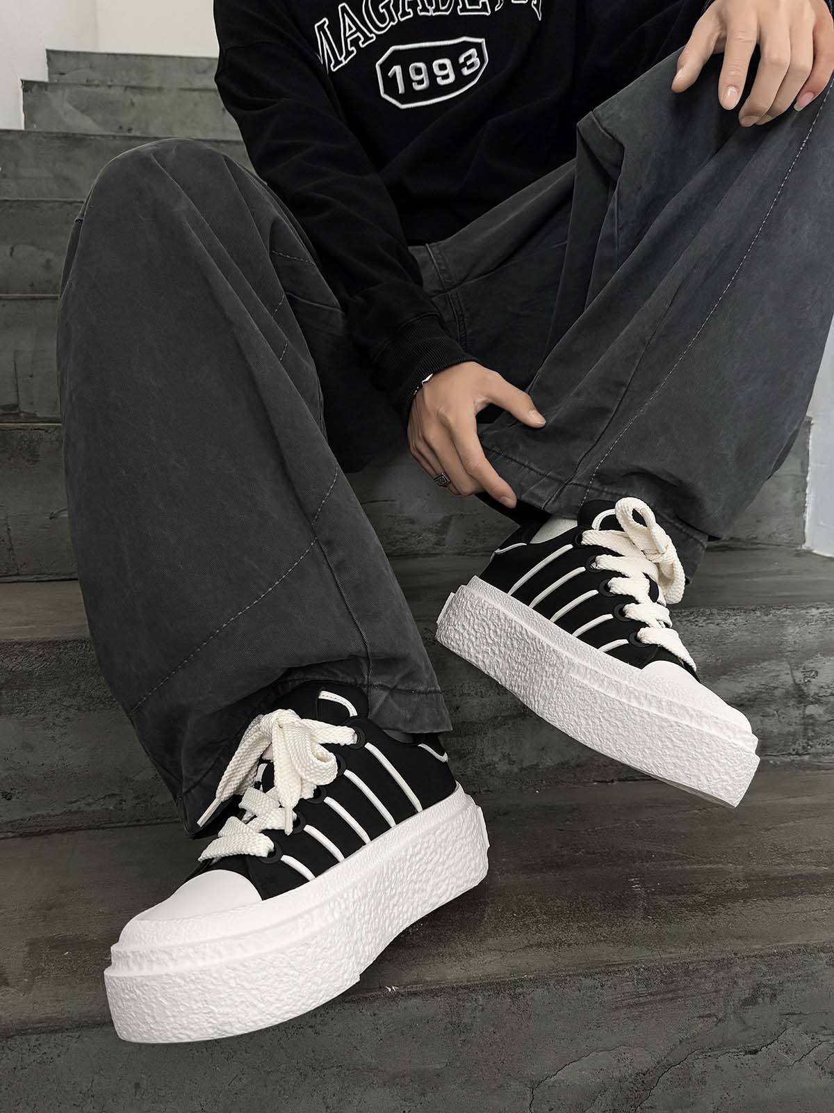 Round Toe Stripe Detail Platform Sneakers