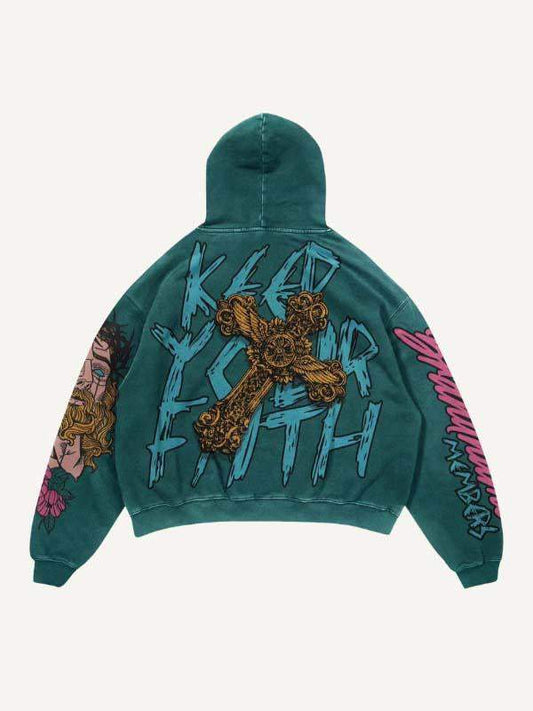 Kapuzenpullover mit Buchstaben- und Kreuz-Print und schrägen Taschen 